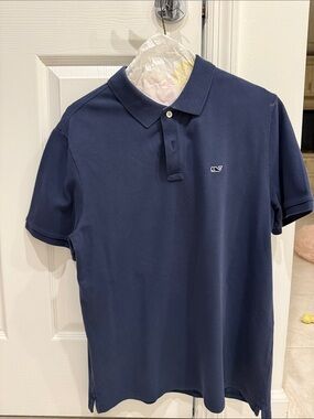 Vineyard Vines Navy Men's Short Sleeve Polo with Whale Logo. Size small